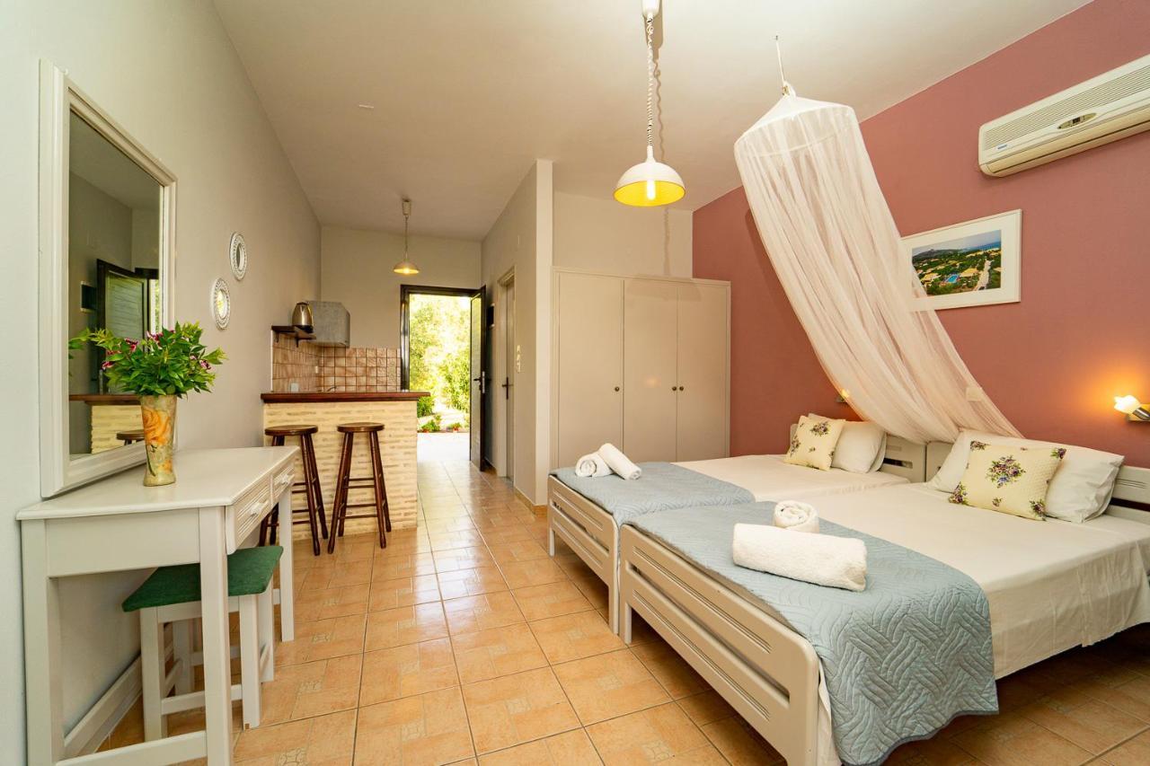 Ionio Holidays Katerina Apartments Vasilikí Exterior foto