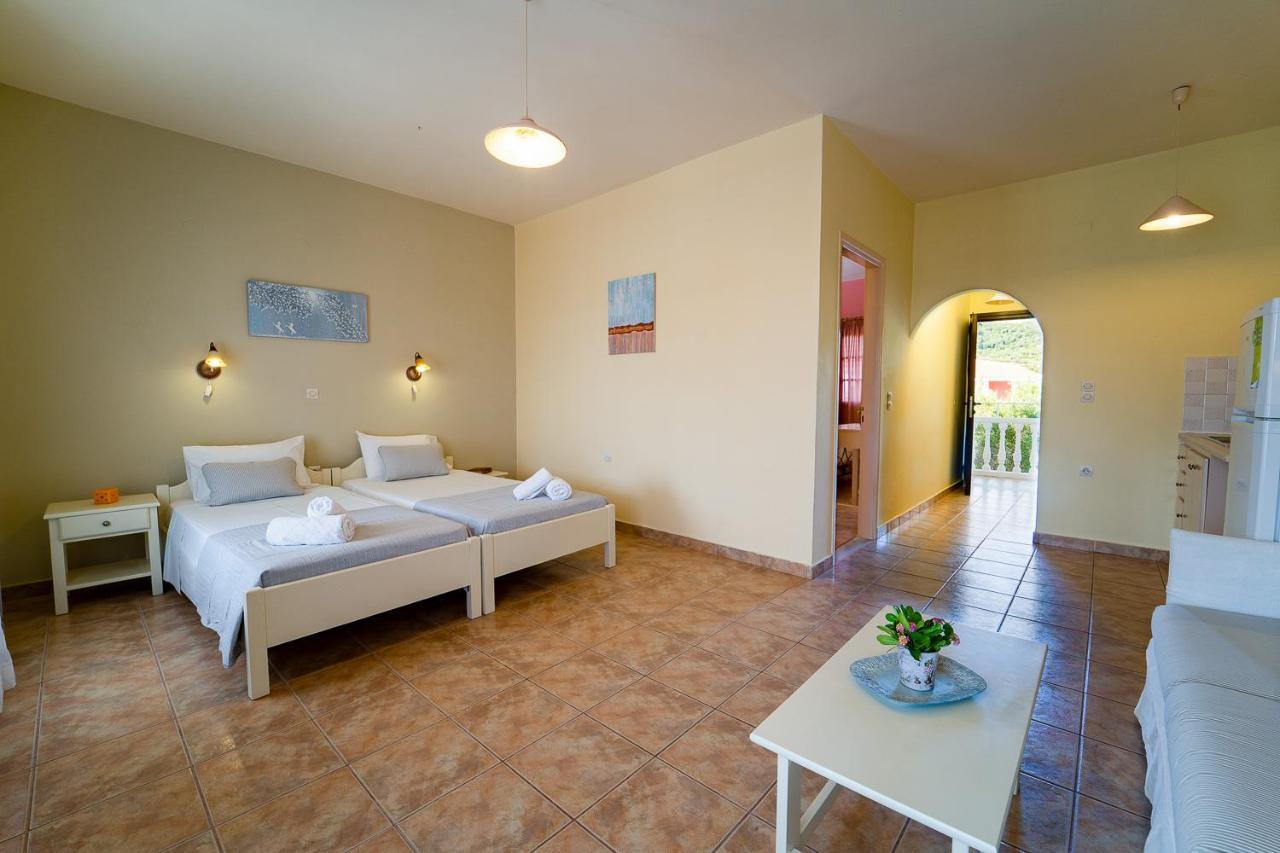 Ionio Holidays Katerina Apartments Vasilikí Exterior foto