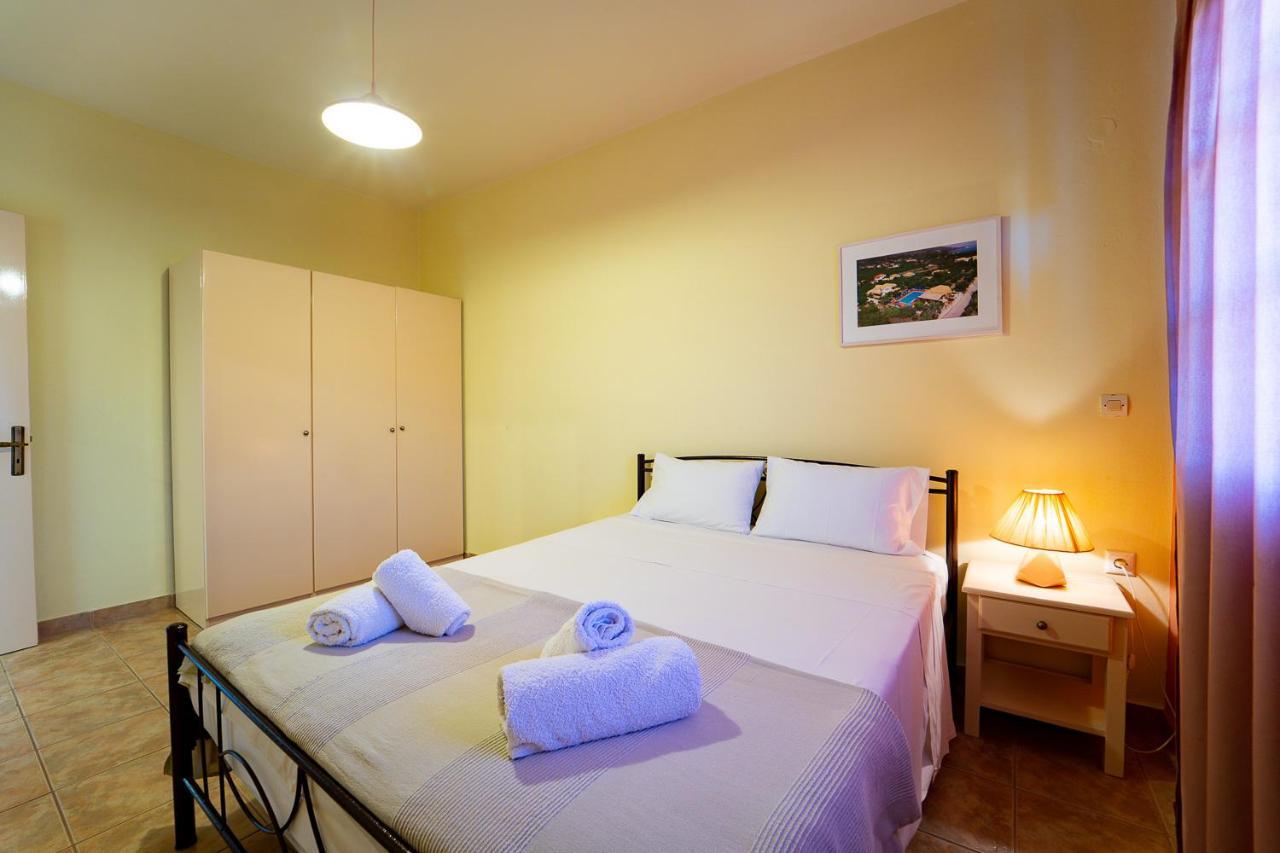 Ionio Holidays Katerina Apartments Vasilikí Exterior foto